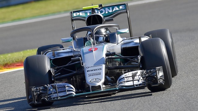 Rosberg hace la pole por delante de Verstappen y Raikkonen