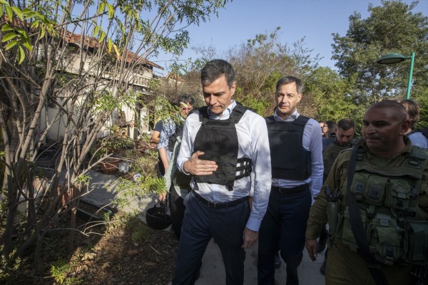 Sánchez defiende ante Abbas que la Autoridad Palestina asuma el control de Gaza