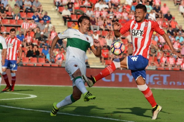 El Elche CF sucumbe ante un Girona superior