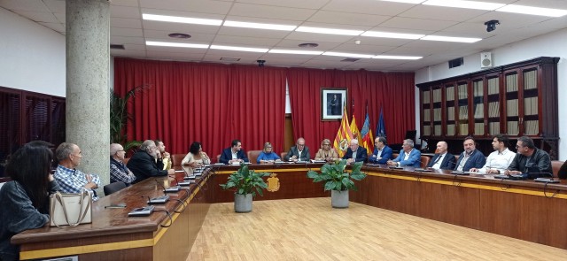 Cedelco colaborará con Santa Pola para impulsar la modernización del polígono IN-2