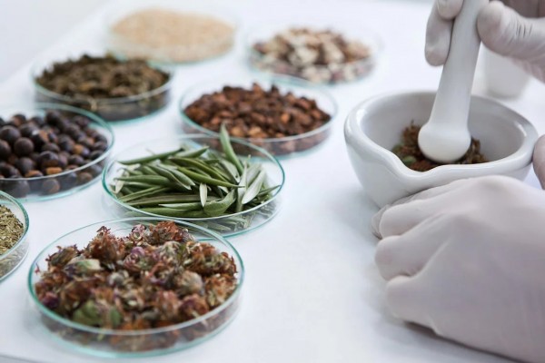 Natac Natural Ingredients (Iffe Futura y Natac) debuta con caída a doble dígito en BME Growth