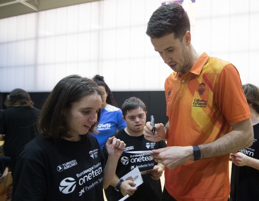 Valencia Basket comienza su 12º proyecto ‘One Team’, ahora con la Fundación San Juan Bautista

