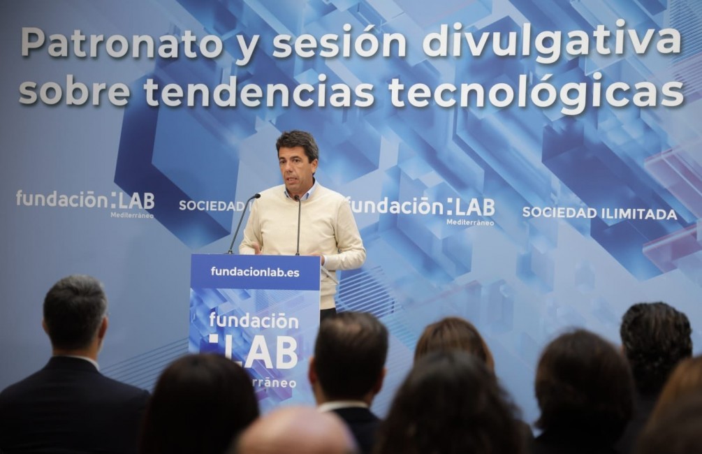 Foto: CARLOS MAZÓN VÍA TWITTER - 