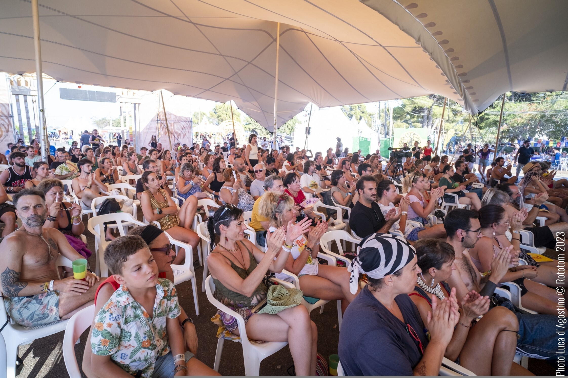 El Rototom abre su foro social a toda la Comunitat con un ciclo mensual de debates 