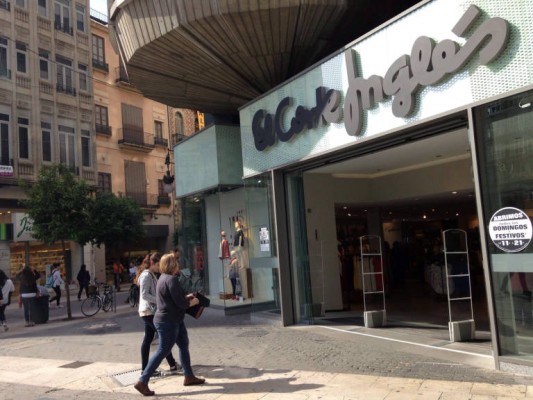 El Corte Inglés dispara su beneficio un 34% en 2015