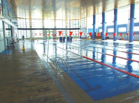 Calp da siete días a Illitia para que abandone la piscina tras anular el contrato

