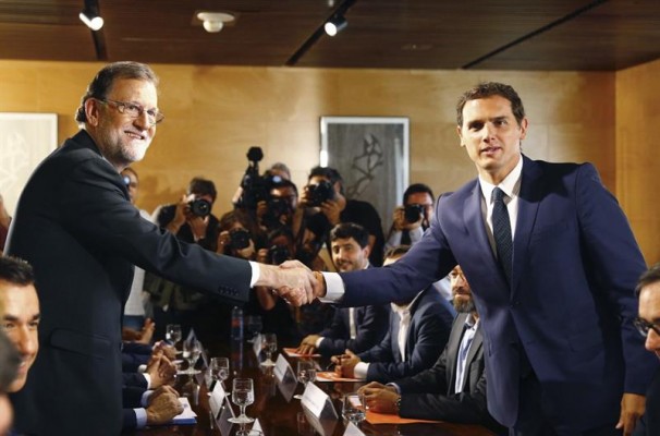 El pacto PP-C's aumenta el gasto en 28.500 millones, pero lo compensa con ingresos de Sociedades y amnistía fiscal

