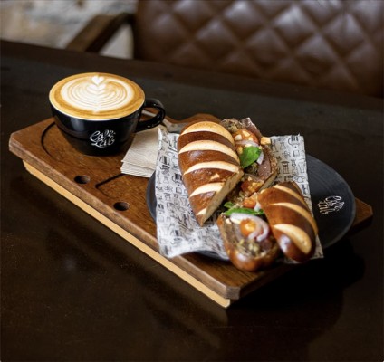 Magoga diseña el nuevo bocadillo de Café Lab elaborado 