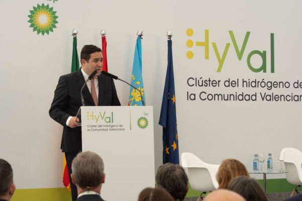 BP duplicará su producción de biocombustible en Castellón en la primera fase del hidrógeno verde