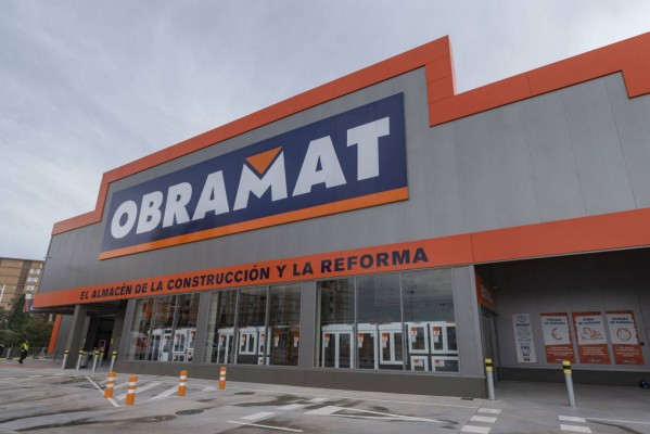 Obramat crece en Alicante hasta los 130 empleados en un año por el tirón de las ventas a profesionales