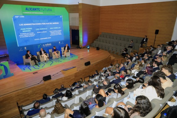 'Alicante Futura' celebra su segundo congreso enfocado en la IA, el 'gaming' y la robótica