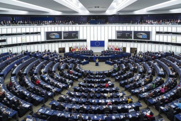 La Eurocámara pide al Congreso información sobre el 