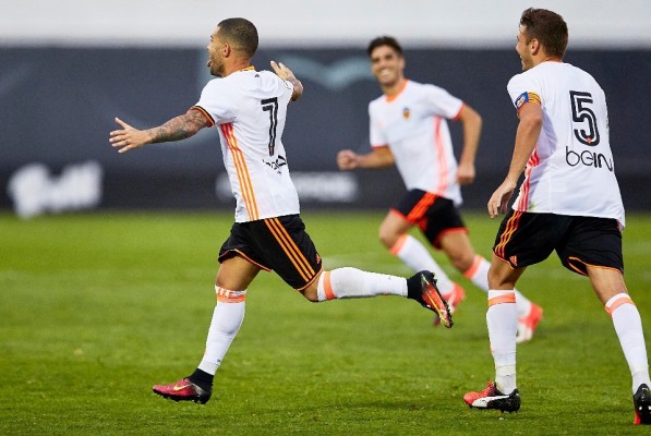 Un gol de Aridai firma un inicio brillante para el Mestalla