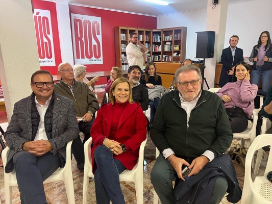 La cena de Torrent en clave interna del PSPV que alinea a Ros y Zaragozá con Pilar Bernabé