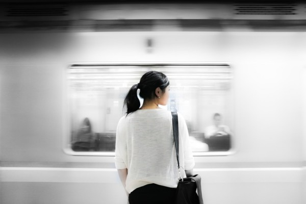 Planificar la vuelta con tiempo y tener un primer día light, claves para superar el síndrome postvacacional