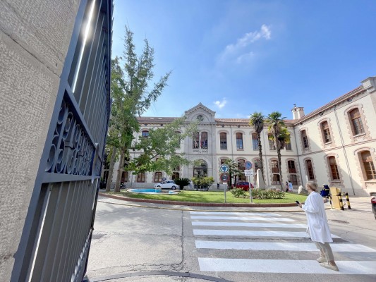 Tres sindicatos piden a la dirección del Provincial que respalde el cese cautelar de Amalio Palacios