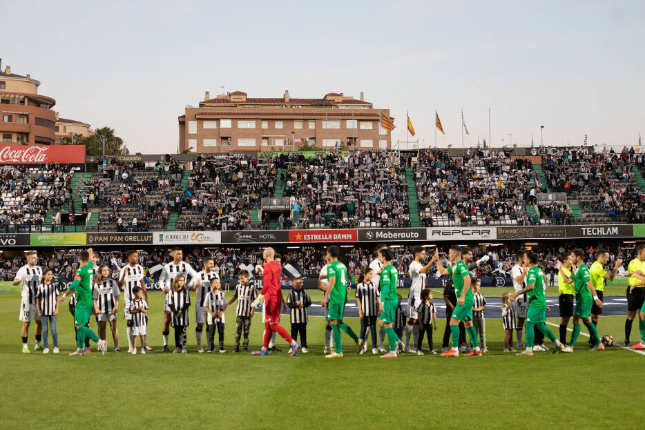 Multa de 4000 euros y prohibición de acceso de un año a cuatro espectadores del Castellón-Alcoyano