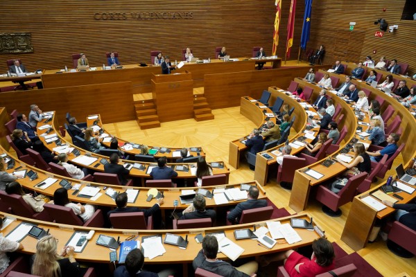 El PP acelera la entrada en vigor de la bonificación de Sucesiones ante los riesgos del retraso  
