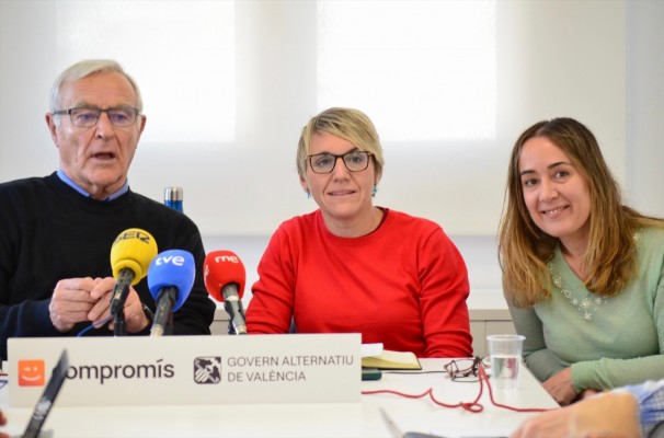 Robles reivindica en su estreno como portavoz que Compromís es 