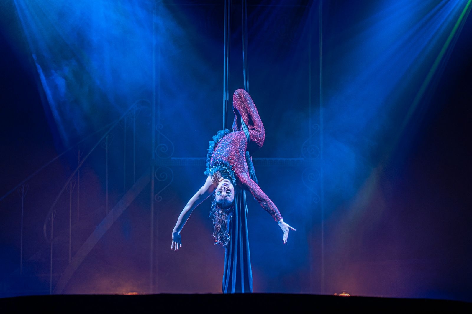 Una experiencia de circo 'Onírika' en Teatro La Plazeta

