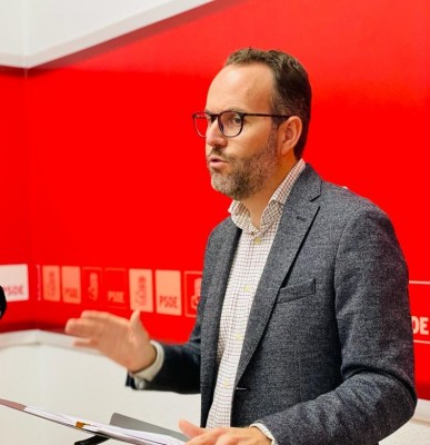 El PSOE de Elche advierte de la letra pequeña del reglamento municipal: subida generalizada de pluses y 