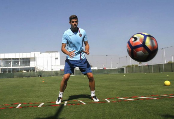 Raúl Fernández evoluciona y podría jugar en Tarragona