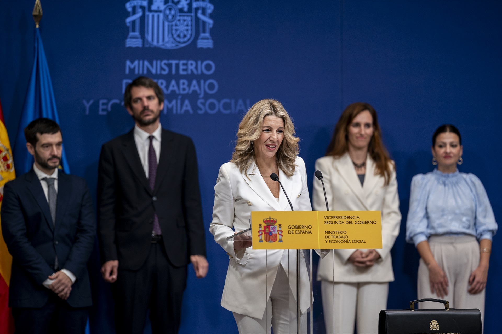 Díaz se fija como primeras medidas en Trabajo la reforma del subsidio de paro y la subida del SMI