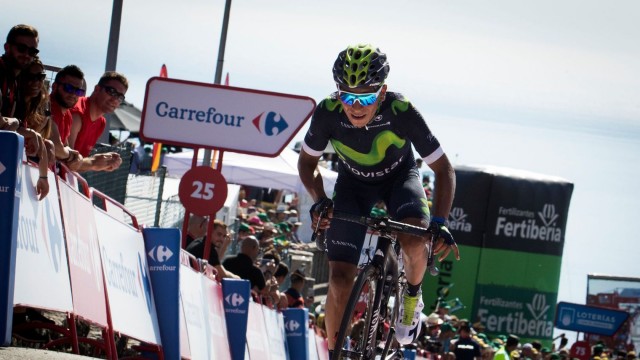 Nairo Quintana gana en los Lagos de Covadonga y se vuelve a vestir de rojo