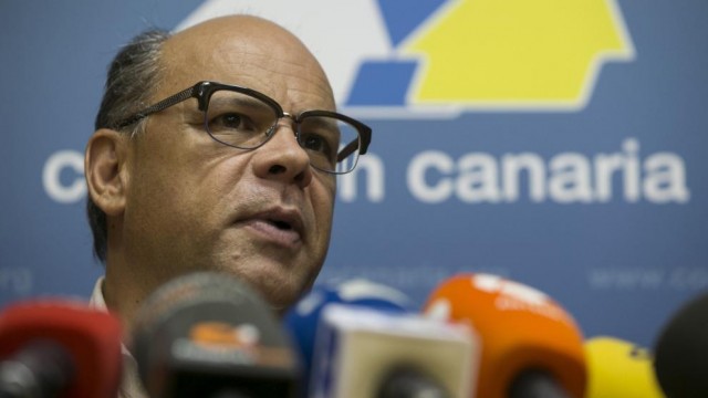 CC apoyará la investidura de Rajoy tras aceptar el PP la 'agenda canaria'