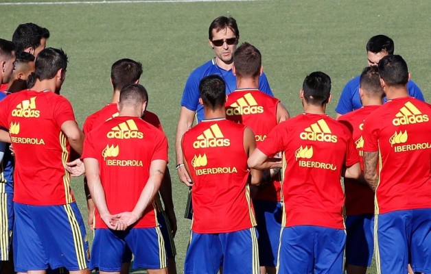 Lopetegui prueba un once titular con Vitolo y sin grandes cambios