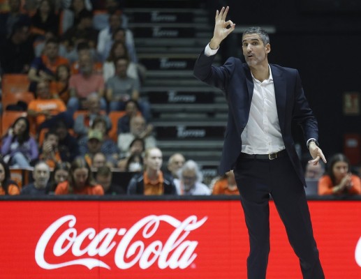Rubén Burgos: 