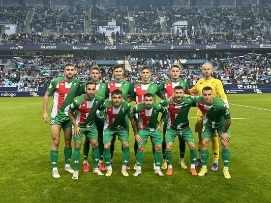 El Alcoyano gana en Málaga y el Intercity empata en Alicante con el Real Murcia