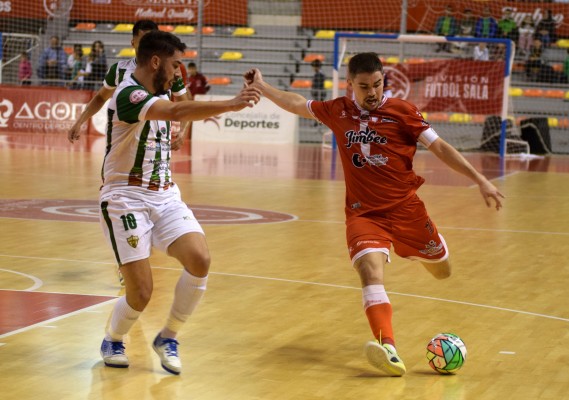 El Jimbee se clasifica para su Copa con un apurado triunfo ante un correoso Córdoba 