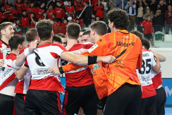 El Fertiberia sale del descenso tras ganar al BM Cangas 