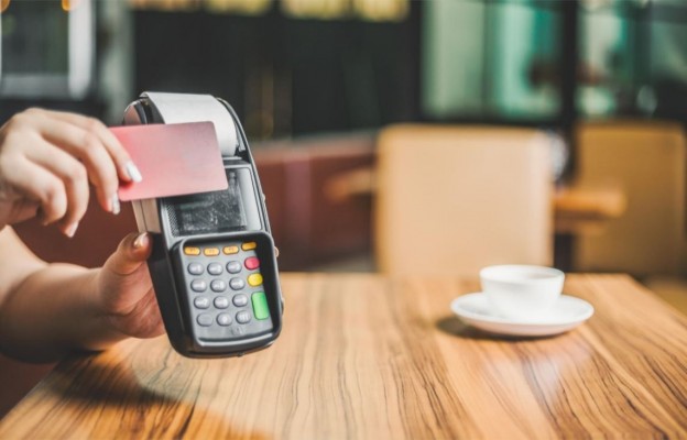 Todos los bancos reportan fallos en pagos con tarjeta por problema de la plataforma Redsys