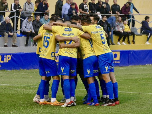 El Orihuela aparca la Copa para centrarse en su cita liguera con el Manchego
