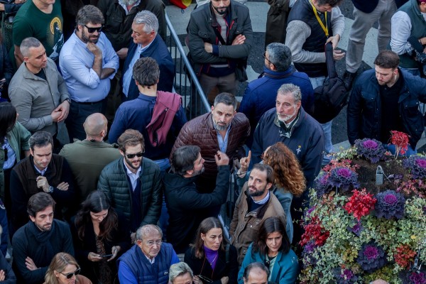 Abascal pide una reunión a Feijóo para 