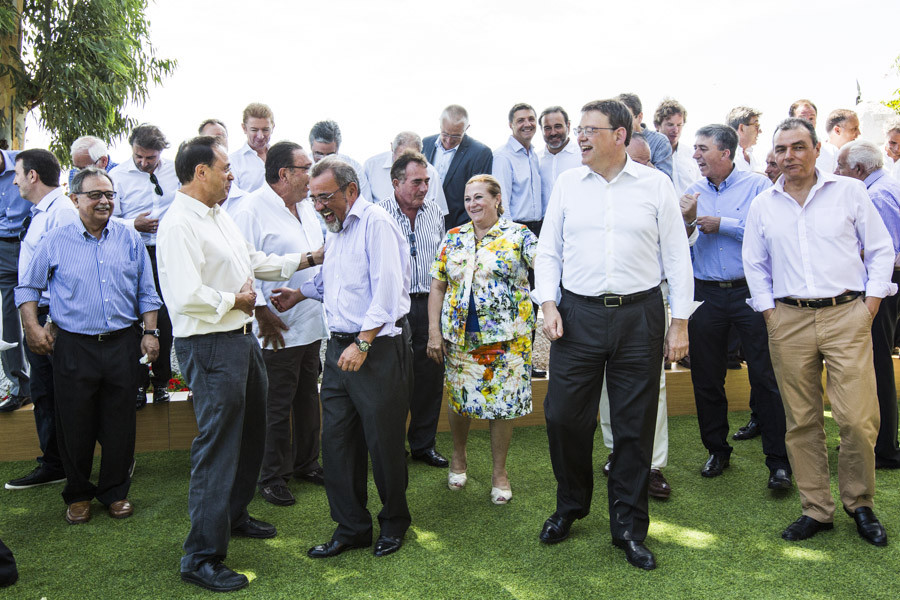 La subida de impuestos sobrevuela la segunda paella 'chill out' del Consell con los empresarios