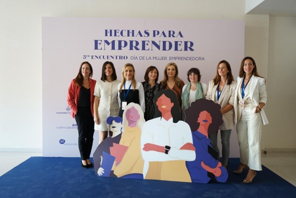 València Activa conecta a 200 emprendedoras en el encuentro 'Hechas para emprender'