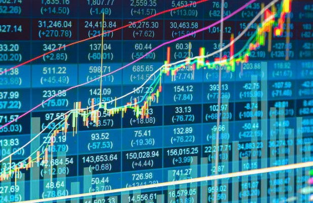 Pleno semanal de un Ibex 35 que adelanta este 2023 el llamado 'rally fin de año'