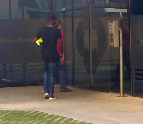 Mangala pasa reconocimiento médico con el Valencia CF