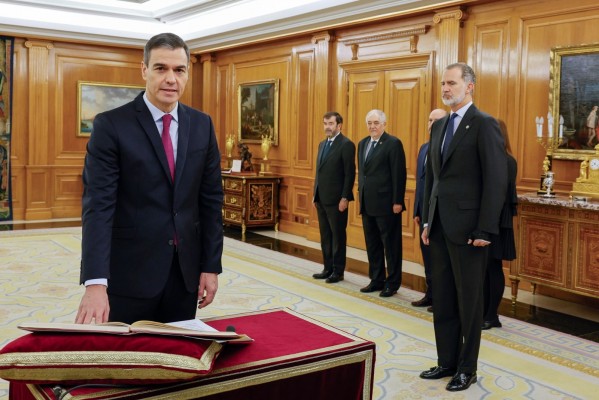 Pedro Sánchez promete ante el Rey el cargo de presidente del Gobierno
