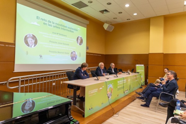 La Cátedra Vectalia de Movilidad de la UA se une a la Red de Cátedras Universitarias de Sostenibilidad