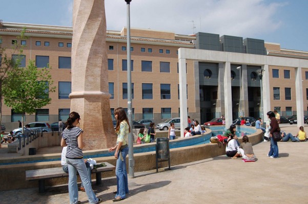 El CEU sumará un sexto recurso contra las becas Erasmus+ del Consell