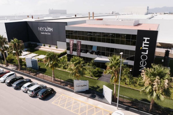 Neolith marca tendencia y se posiciona en el rango de contenido en sílice más bajo del mercado  