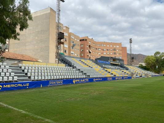 El Orihuela y el consistorio trabajan en ampliar el aforo de Los Arcos de cara a la Copa del Rey