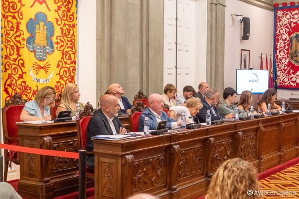 Castejón pide su cambio de bancada en el salón de Plenos para no estar en el mismo lugar que el Equipo de Gobierno