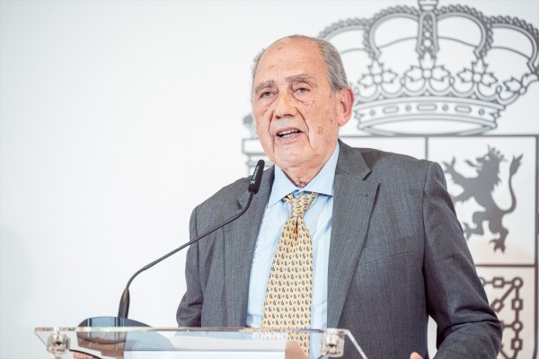 Carlos San Juan 