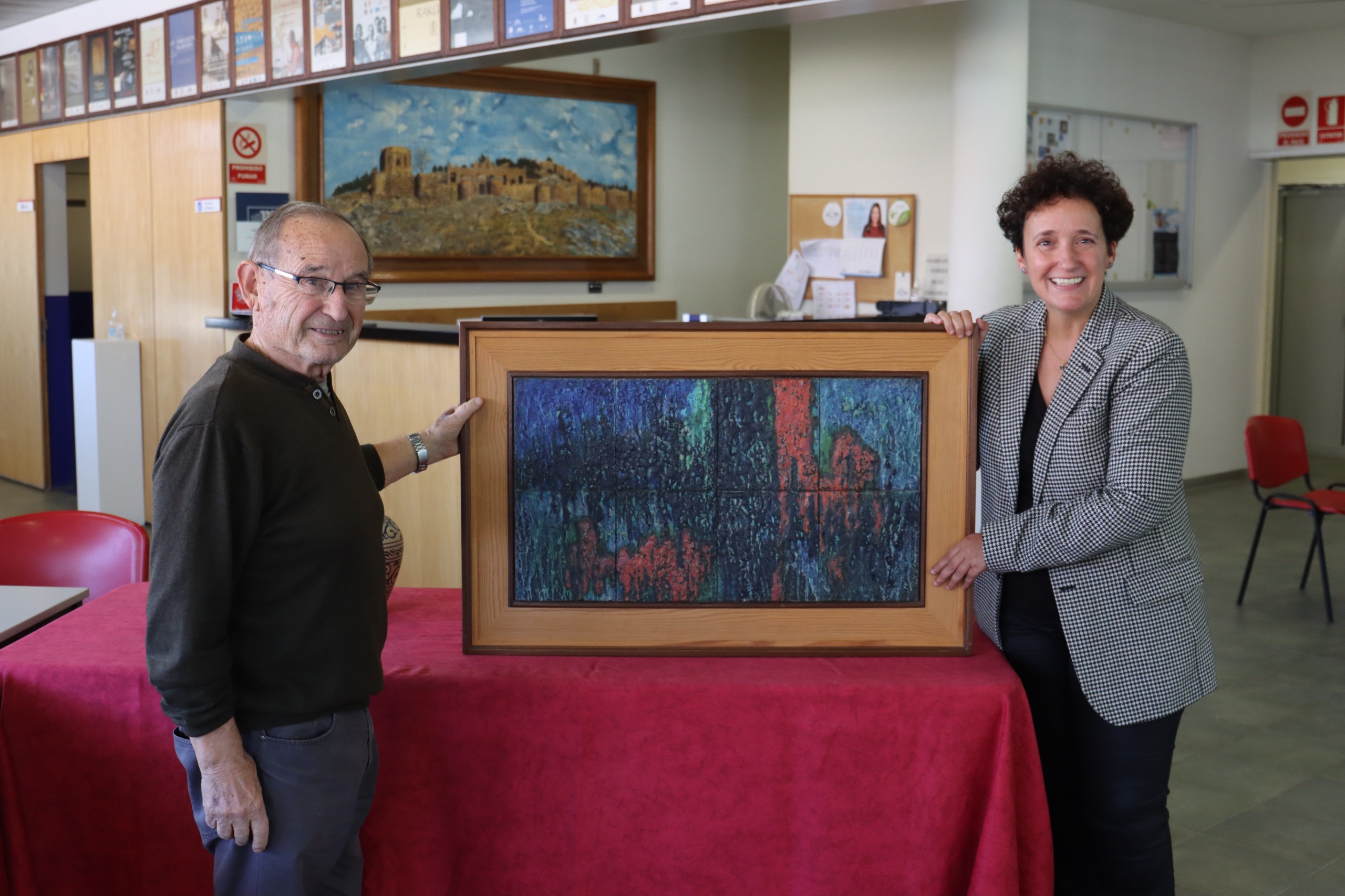 El Museo del Azulejo de Onda suma a su colección una pintura cerámica de Safont