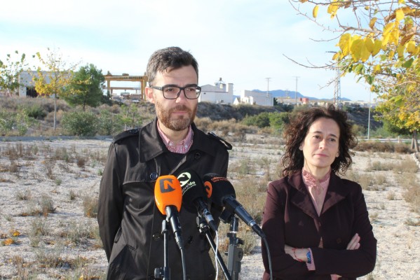 Novelda aprueba  la construcción de tres naves para usos municipales en el polígono del Fondonet